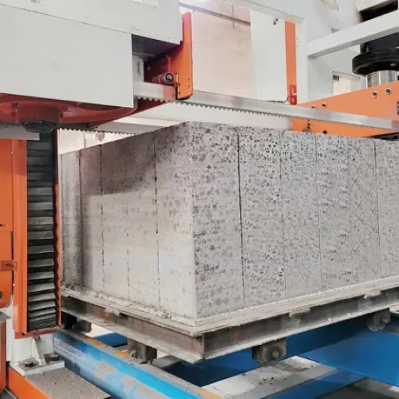 セラミサイトブロック切断機